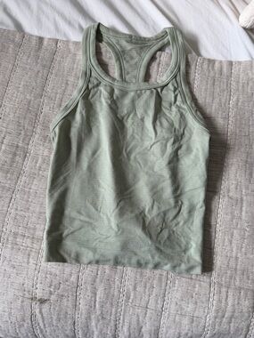 Lululemon Size 2 NWOT Swiftly Women’s Racerback Tank Top - Sage Green